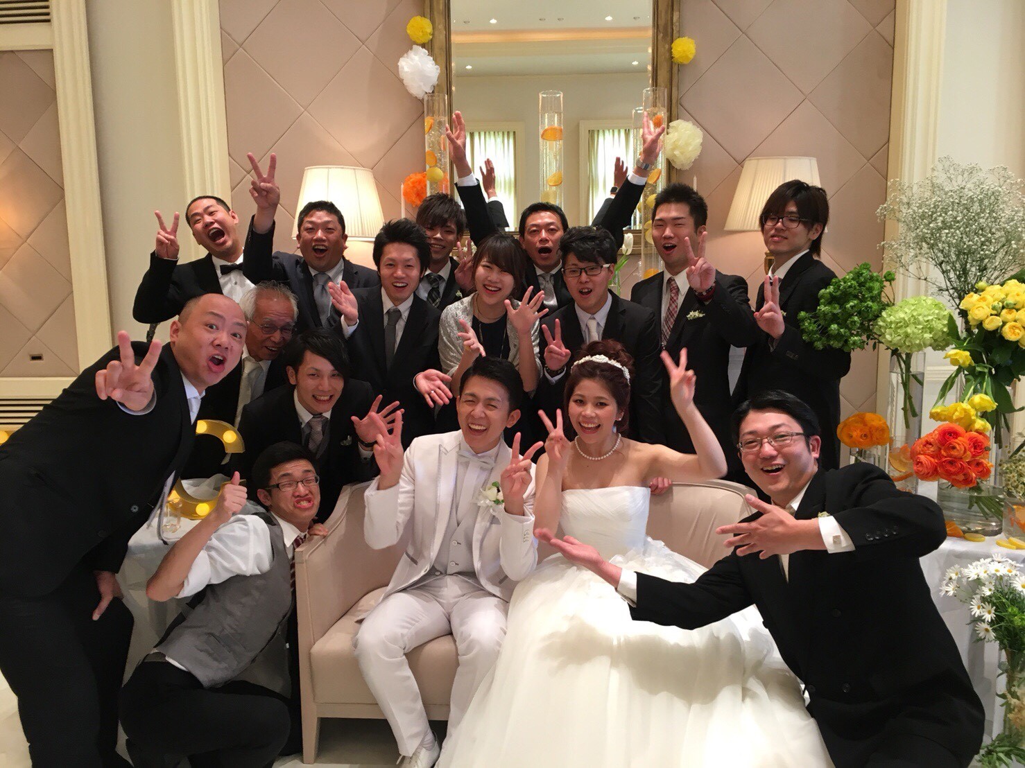 餃子家 龍 カープロード店 店長青木さんの結婚式で餃子います(^_-)